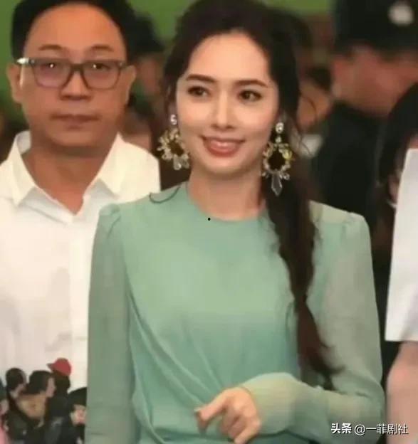 娱乐圈最新吃瓜消息,明星恋情、出轨、撕逼大揭秘！